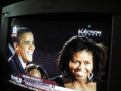 Obama dan sang istri Michelle sesaat sebelum Pidato Kemengannya kemarin (5/11)